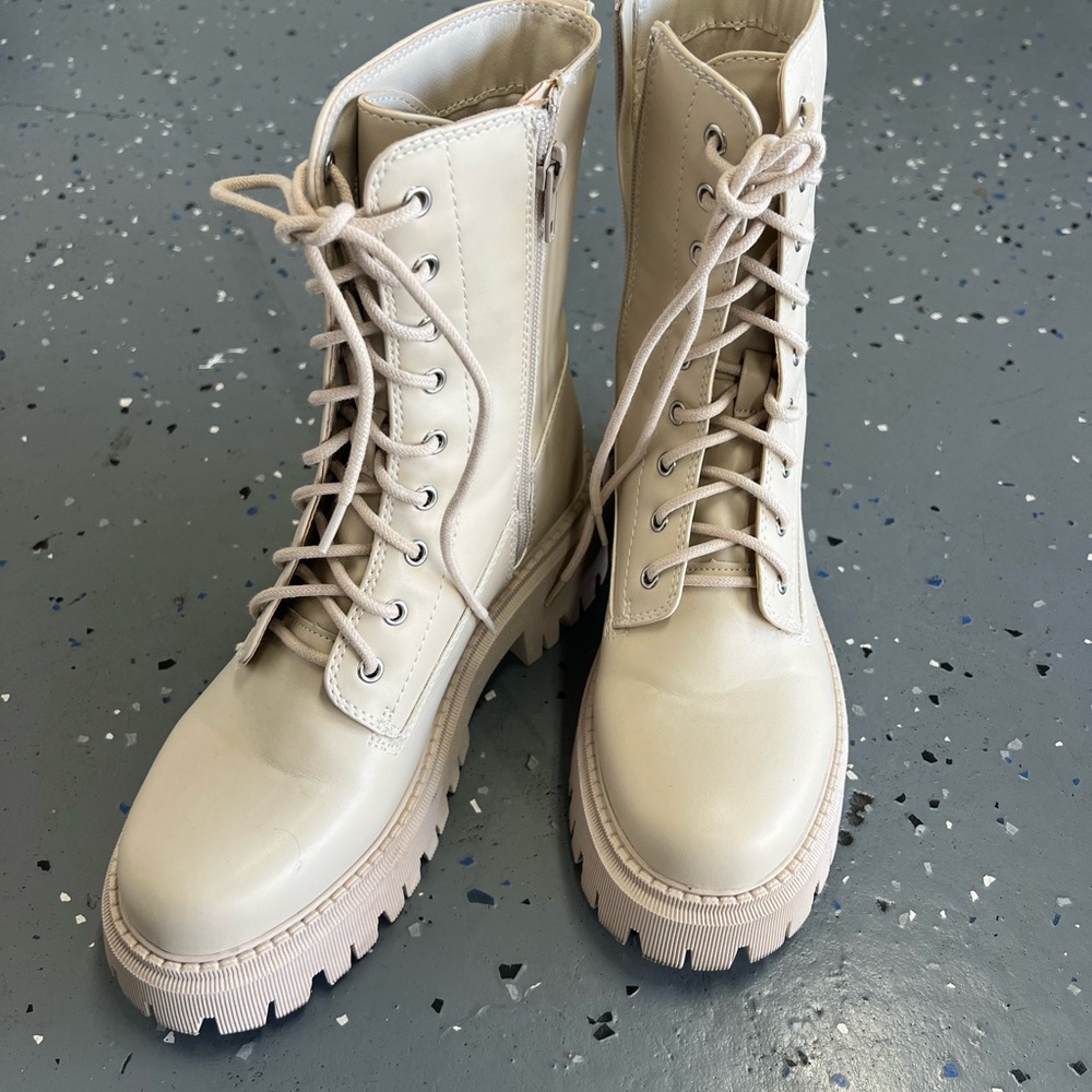 Madden Girl - Knight Lace-Up Combat Boots